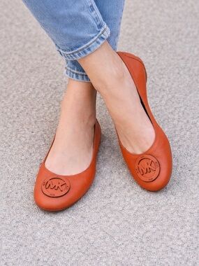 Michael Kors Women’s Orange Leather Ballet Flats MK Logo Medallion Shoes Sz 6.5